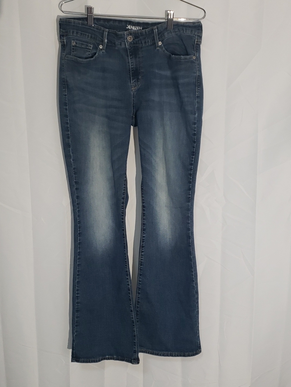 Denizen from Levi's Modern Bootcut Women's Blue Flare Jeans 12 M Broken In